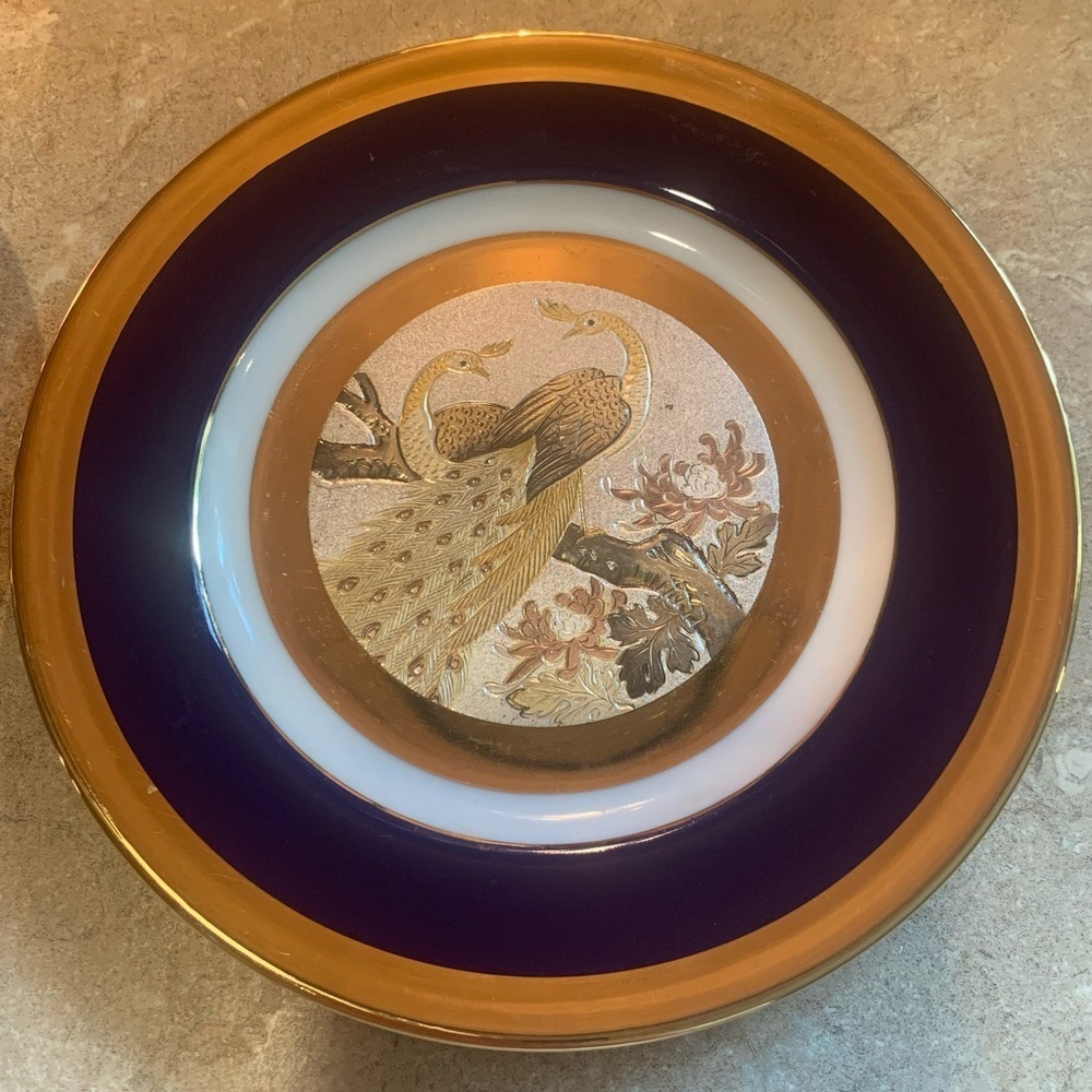 set of two Vintage Japan “Art of Chockin” plates. No Chips